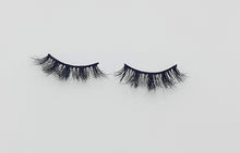 Load image into Gallery viewer, &quot;Classy&quot; Mink Eyelashes (comes in Focsii lashes kit)
