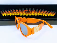 Load image into Gallery viewer, &quot;Hot Flames &quot; Press on Nails
