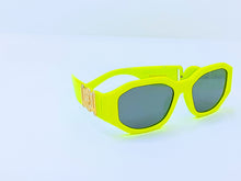 Load image into Gallery viewer, &quot;Lime&quot; Sunglasses
