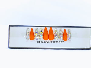 "HAPPINESS" Press on Nails